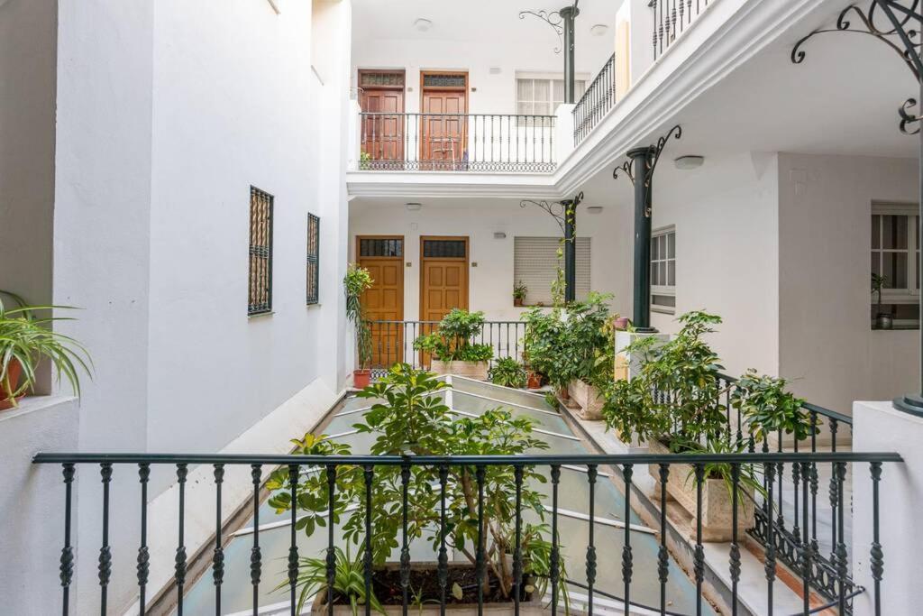 Tgh/ Malaga Centro Carreteria Apartment ภายนอก รูปภาพ