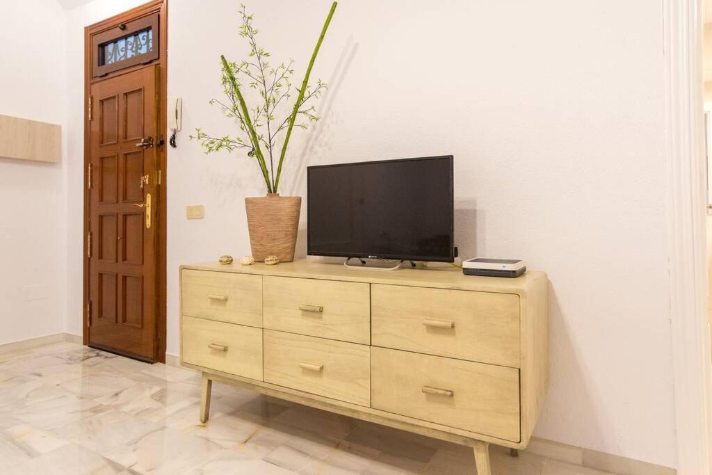 Tgh/ Malaga Centro Carreteria Apartment ภายนอก รูปภาพ